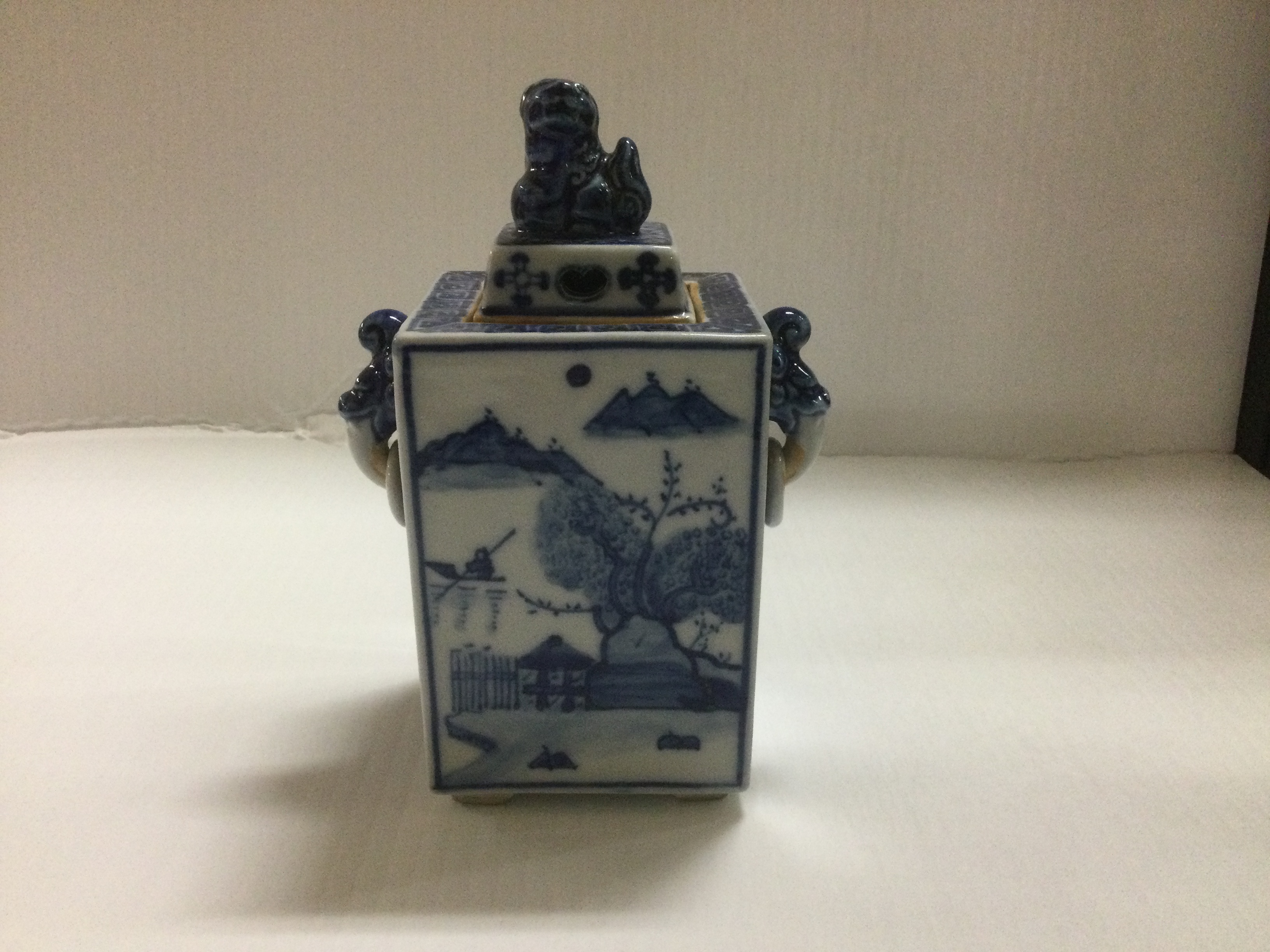 Meiji period blue and white incense burner