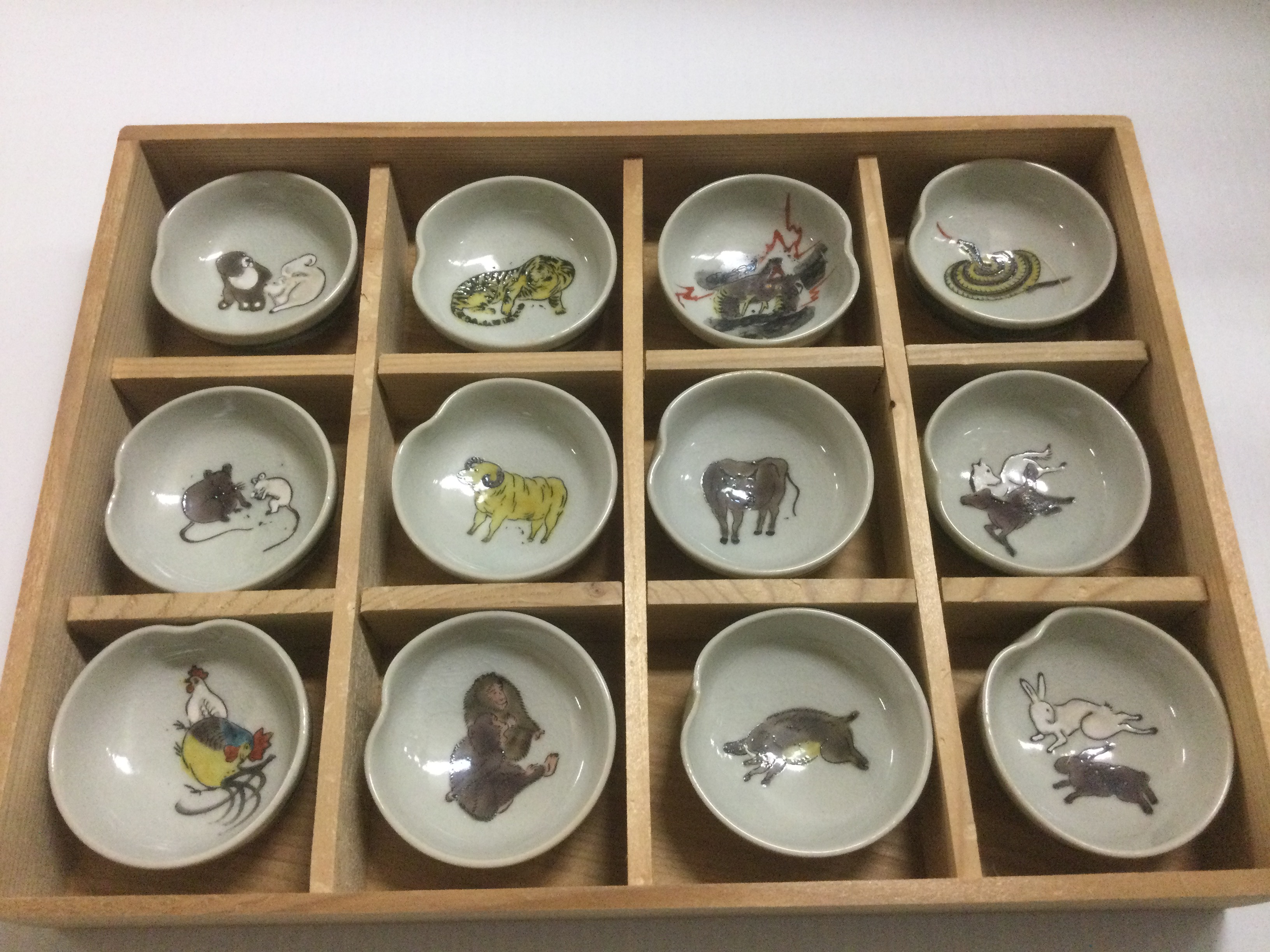 Complete set of zodiac sake cups